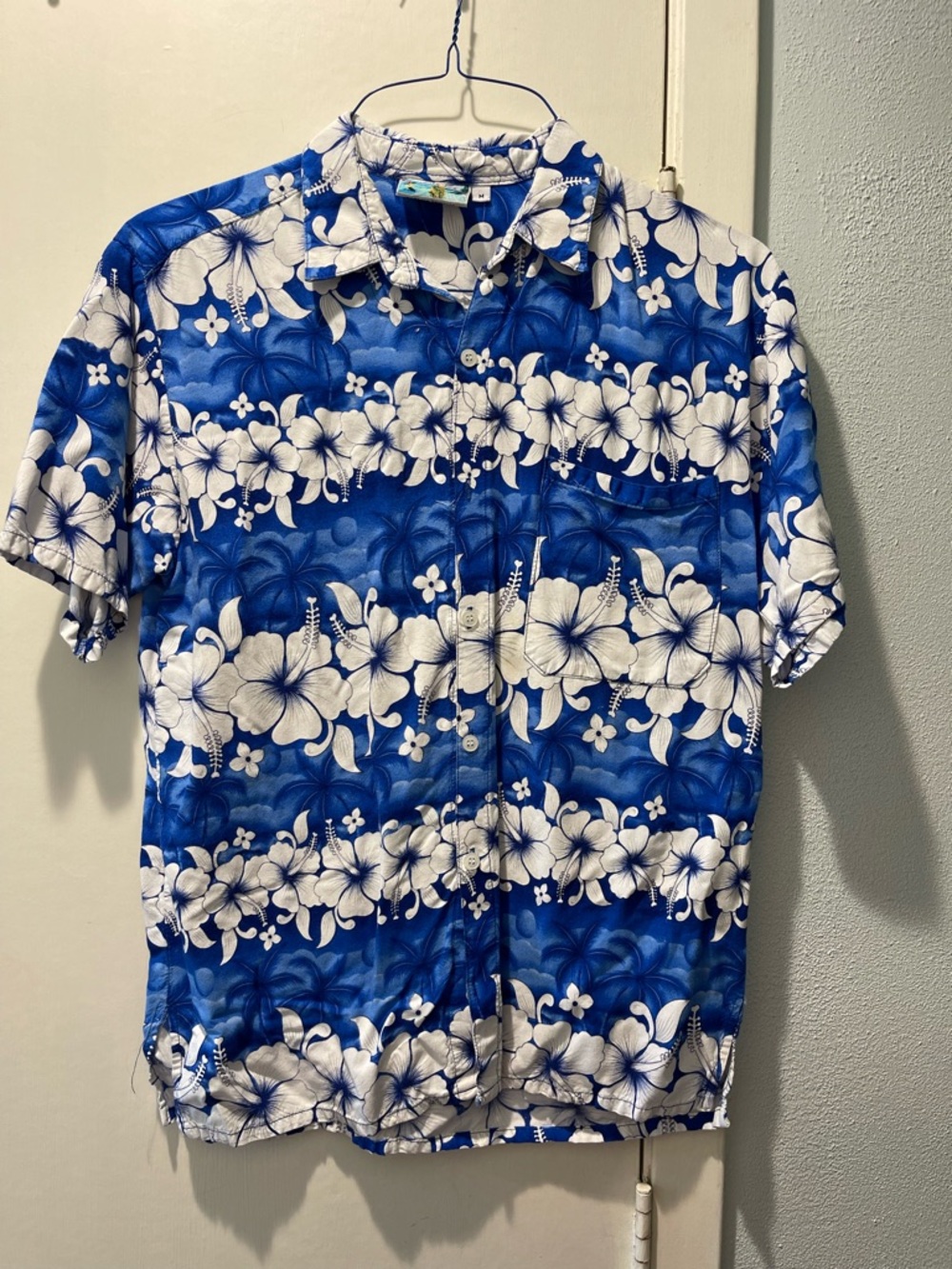 Just Cruising Blue Floral Hawaiian Short-Sleeve Shirt - Medium
